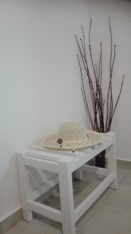 New Sea Escape Boutique Apt-Agii Aposto Li Beach خانيا المظهر الخارجي الصورة